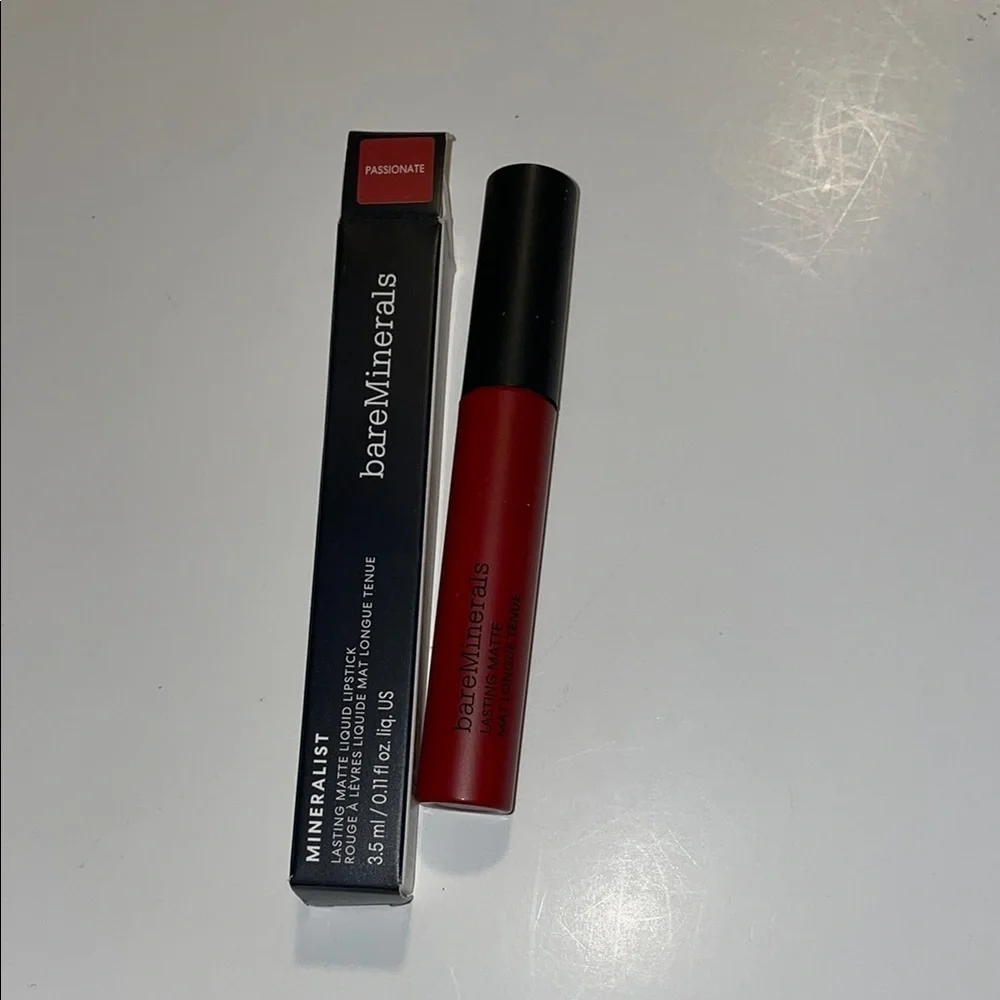bareMinerals Mineralist Lipstick - Passionate Crimson